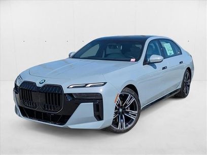 New 2025 BMW 760i xDrive
