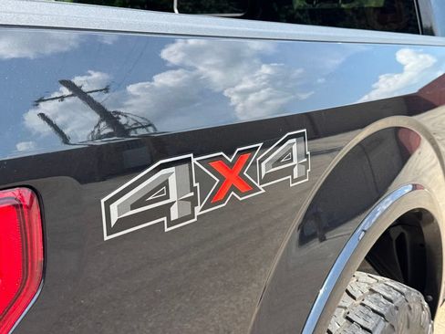 Used 2019 Ford F150 Lariat AWD/4WD image 8