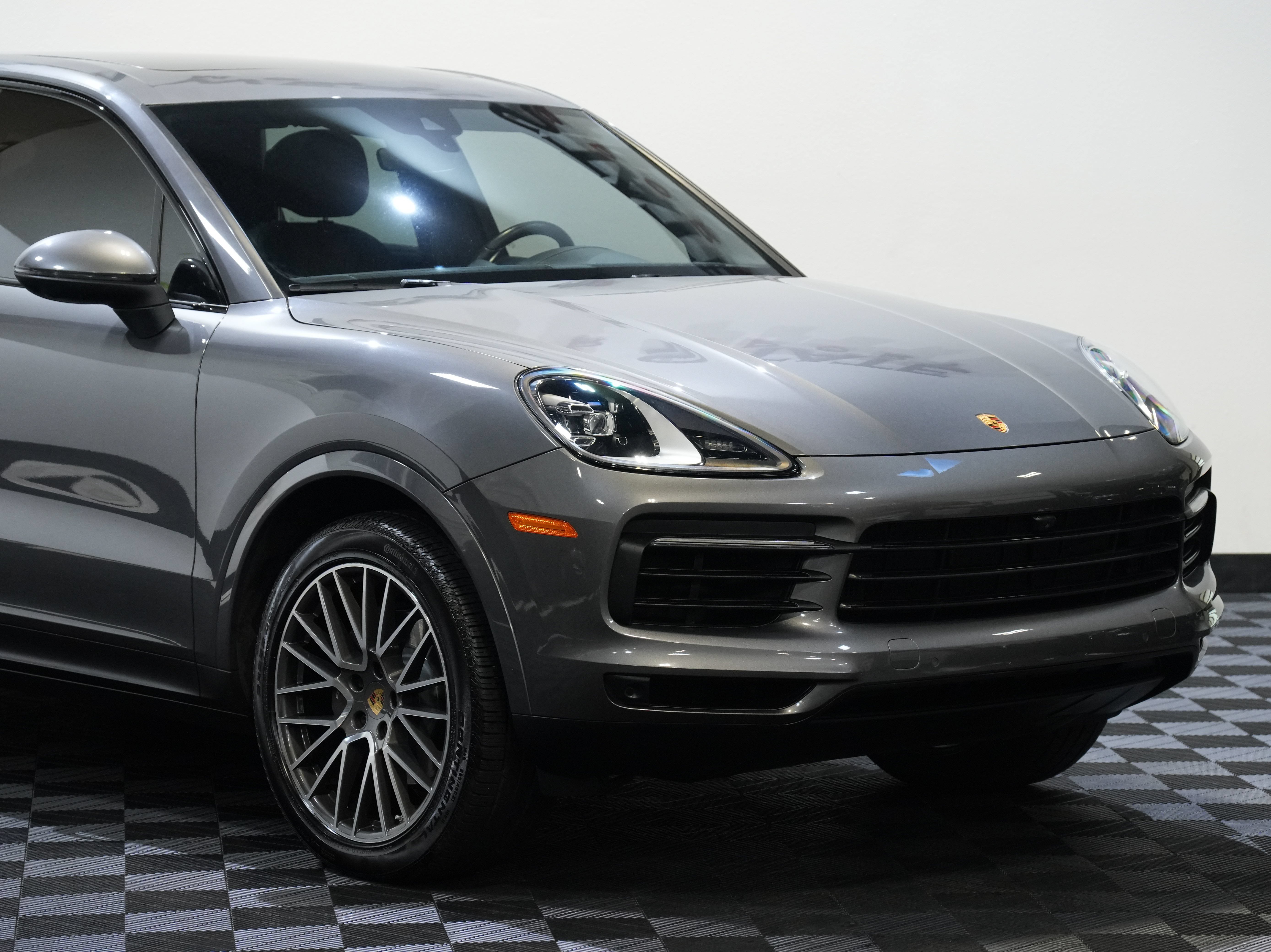 Used 2022 Porsche Cayenne E-Hybrid AWD/4WD image 9