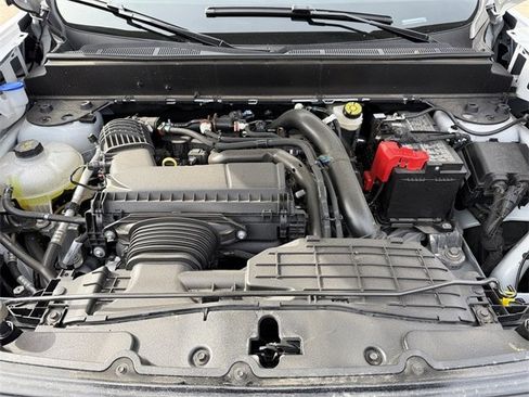 Used 2025 Ford Maverick Lobo image 30