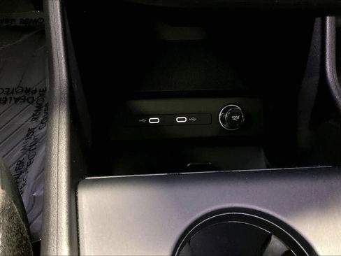 Used 2023 Audi Q4 e-tron Premium Plus w/ Premium Plus image 33