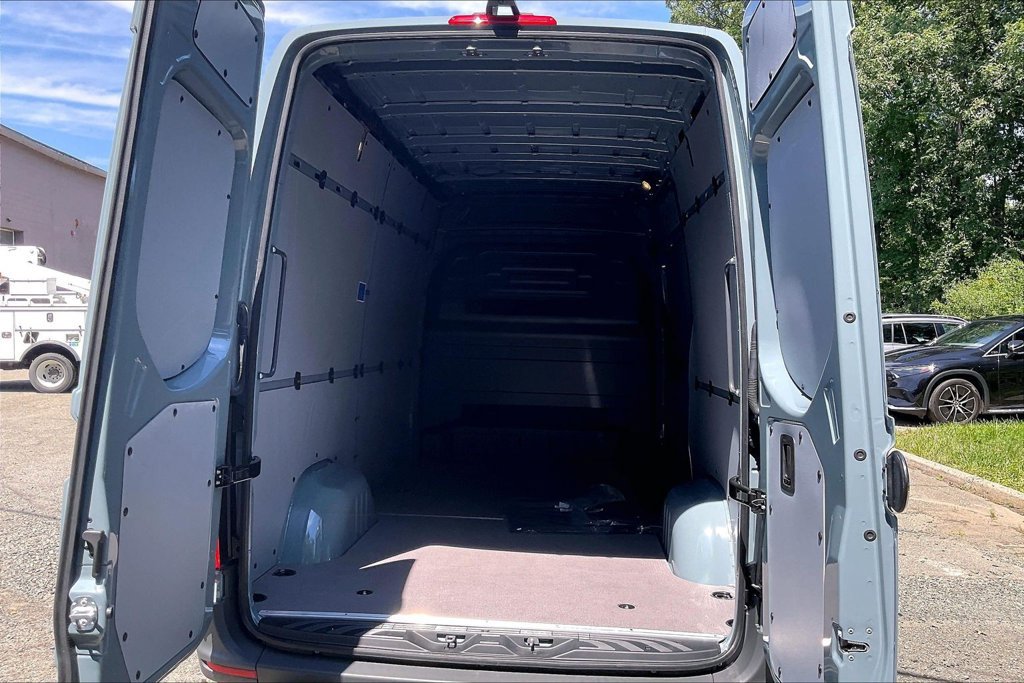 New 2026 Mercedes-Benz Sprinter 2500 image 10