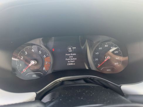 Used 2025 Jeep Compass Limited image 10