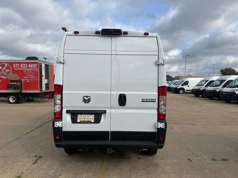 New 2026 RAM ProMaster 2500 w/ Convenience Group image 8