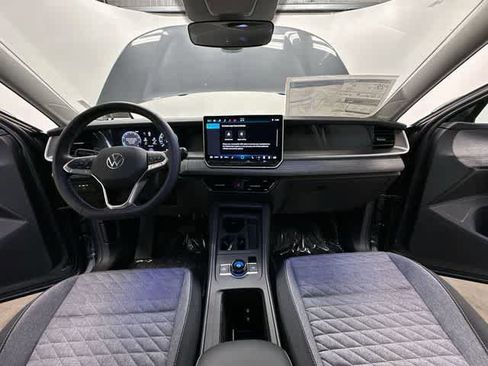 New 2026 Volkswagen Tiguan S FWD image 18