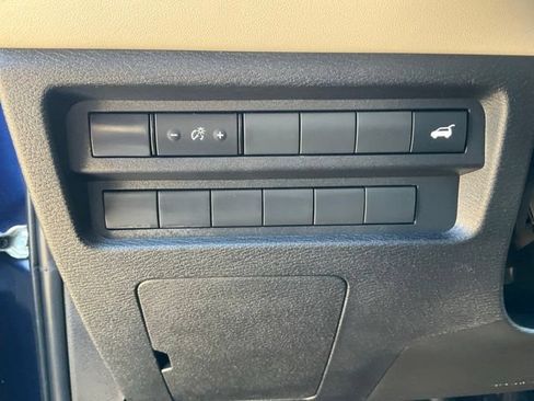 Used 2024 Mitsubishi Outlander SEL AWD/4WD image 8