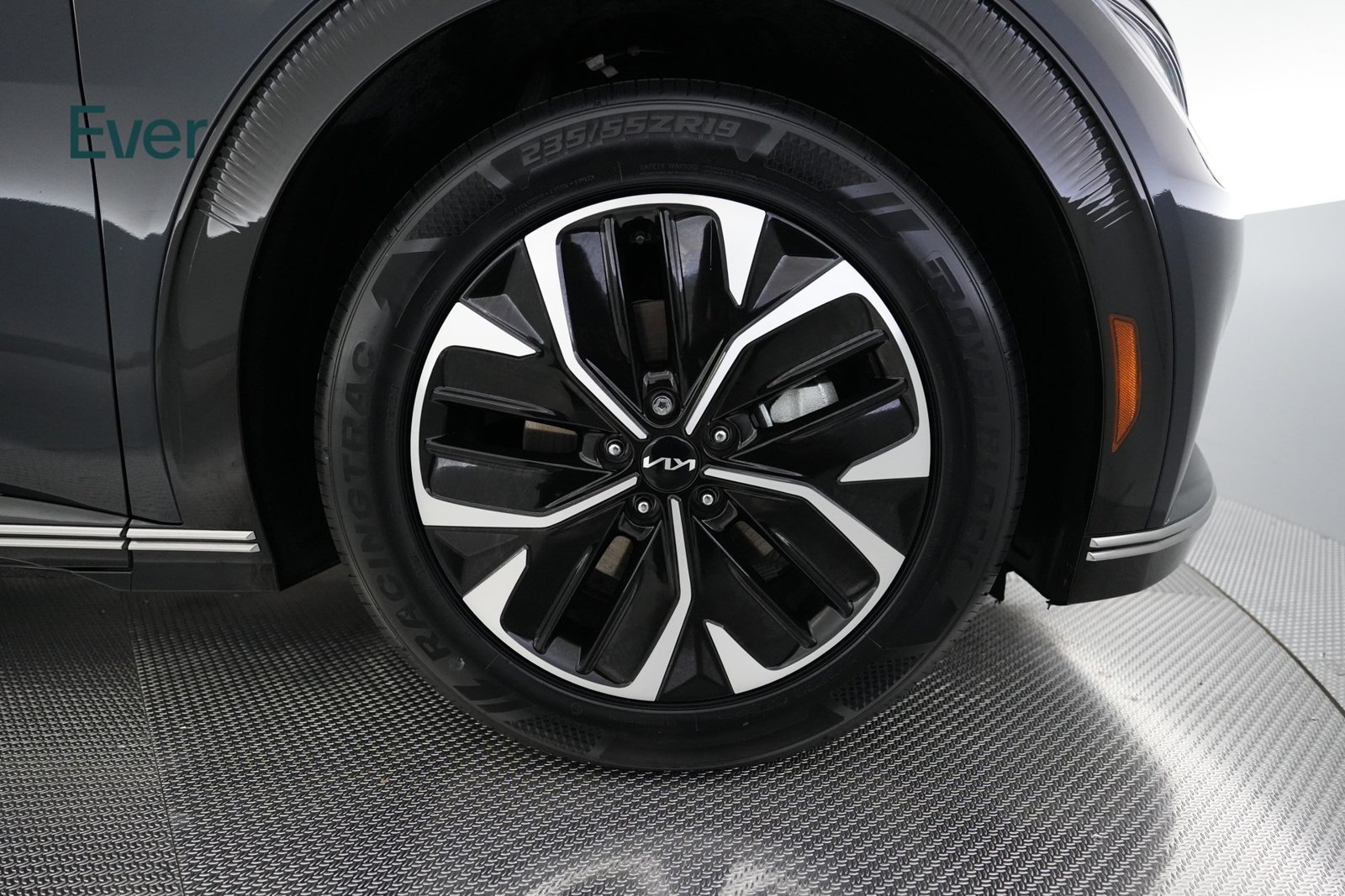 Used 2024 Kia EV6 Wind RWD image 20