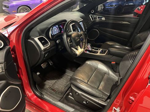 Used 2018 Jeep Grand Cherokee Trackhawk AWD/4WD image 10