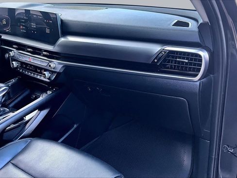 Certified 2025 Kia Telluride S FWD image 19
