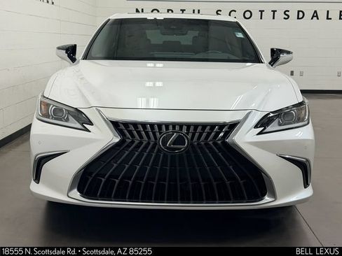 Used 2025 Lexus ES 300h w/ Premium Package FWD image 9