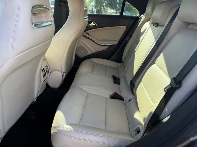 Used 2014 Mercedes-Benz CLA 250 4MATIC image 15