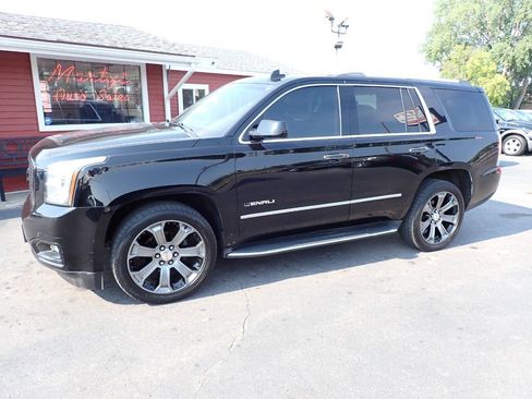 Used 2016 GMC Yukon Denali w/ Open Road Package AWD/4WD image 3