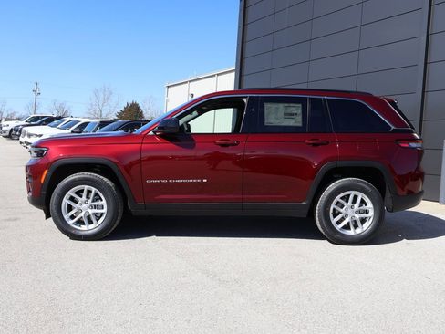 New 2026 Jeep Grand Cherokee Laredo X image 2