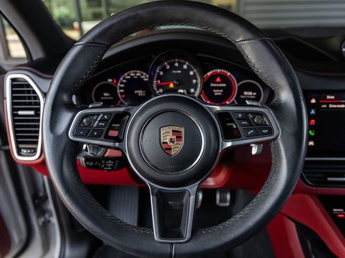 Certified 2023 Porsche Cayenne S Platinum AWD/4WD image 30