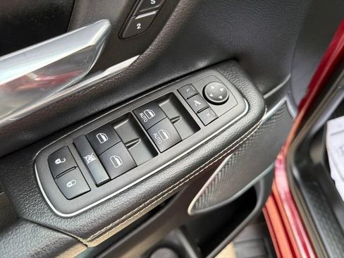 Used 2023 RAM 1500 Laramie AWD/4WD image 20