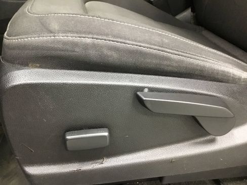 Used 2016 GMC Canyon SLE w/ SLE Convenience Package AWD/4WD image 7