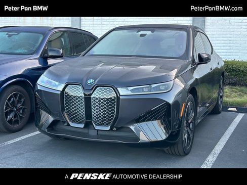 Used 2024 BMW iX xDrive50 w/ Sport Package AWD/4WD image 1