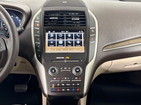 Used 2019 Lincoln MKC Reserve w/ MKC Climate Package AWD/4WD image 27