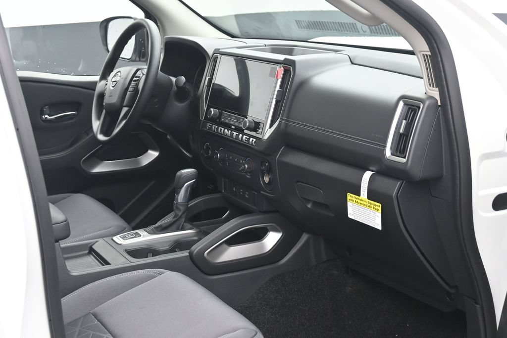 New 2026 Nissan Frontier SV w/ Tow Package AWD/4WD image 6