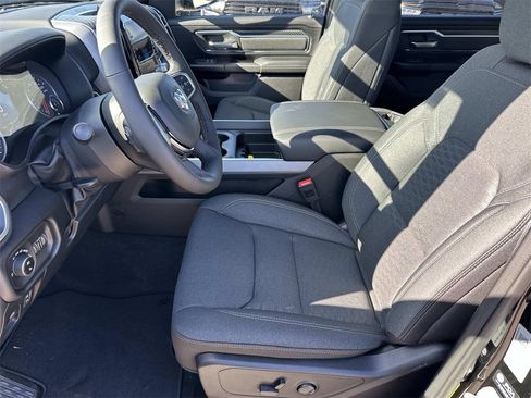 New 2026 RAM 1500 4x4 Crew Cab image 14