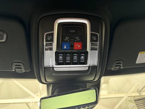 Used 2024 RAM 1500 Limited AWD/4WD image 29