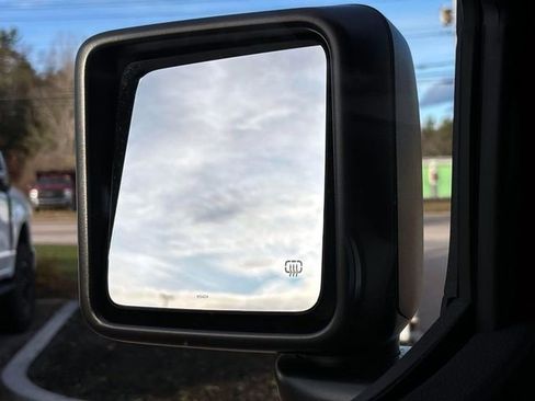 Used 2022 Jeep Wrangler Unlimited Sahara image 29