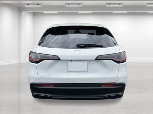 New 2026 Honda HR-V LX image 4