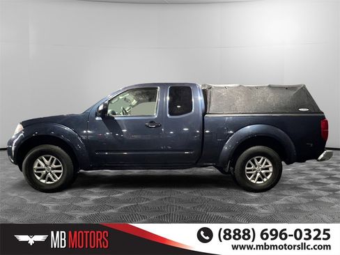 Used 2015 Nissan Frontier SV image 8