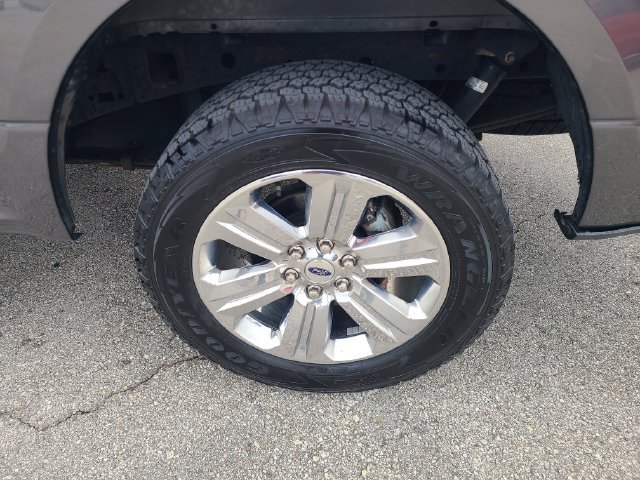 Used 2019 Ford F150 XLT w/ Equipment Group 302A Luxury AWD/4WD image 7