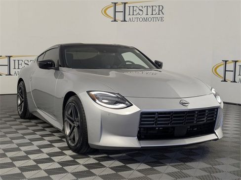 Used 2024 Nissan Z Sport w/ Floor Mat Package image 2