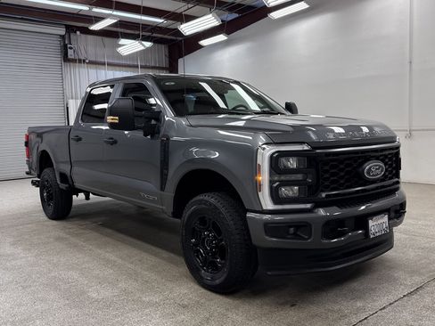 Used 2024 Ford F250 XL w/ STX Appearance Package image 28