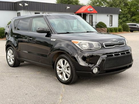 Used 2016 Kia Soul + w/ Primo Package FWD image 3