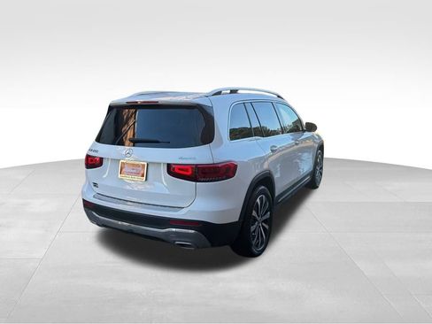 Used 2023 Mercedes-Benz GLB 250 4MATIC image 5