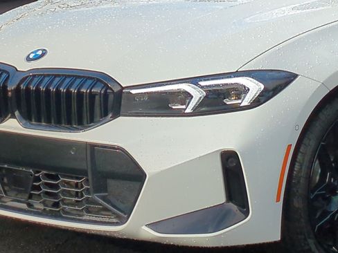 Certified 2026 BMW 330i Sedan RWD image 6
