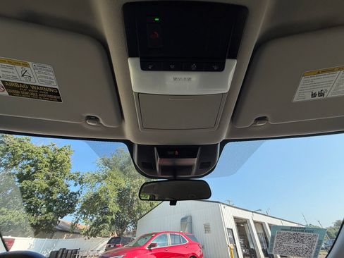 Used 2023 Nissan Rogue SV AWD/4WD image 21