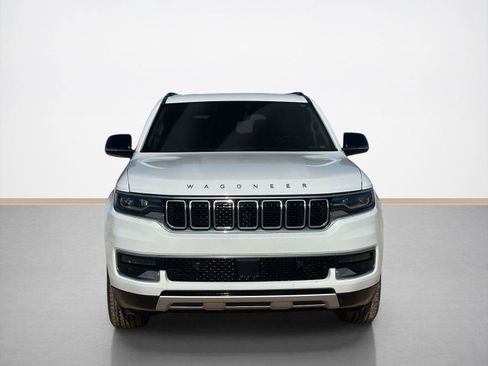 Used 2024 Jeep Wagoneer L Series II image 2