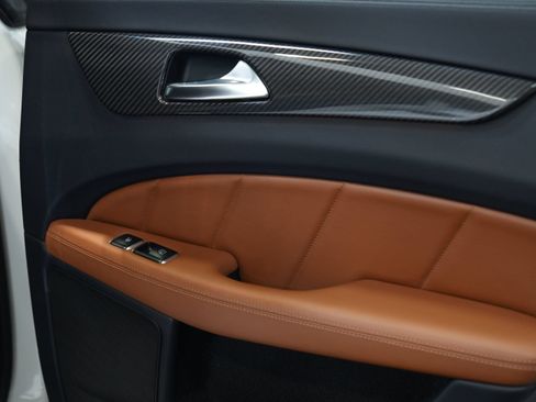Used 2013 Mercedes-Benz CLS 63 AMG image 30