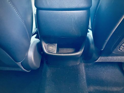 Used 2022 Hyundai Kona Limited FWD image 37