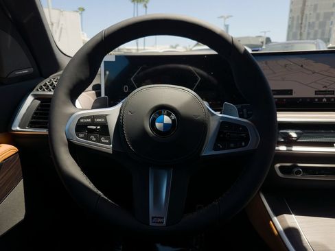 New 2026 BMW X5 sDrive40i w/ M Sport Package RWD image 14