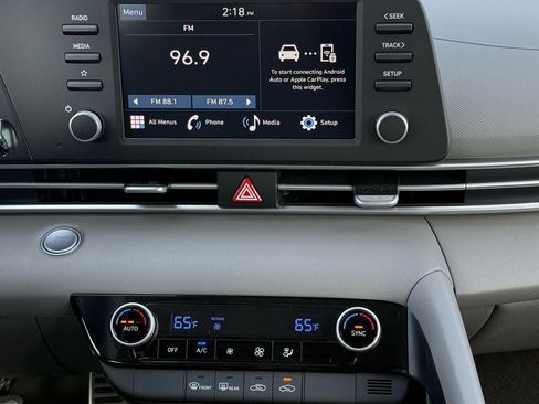 New 2026 Hyundai Elantra Sport FWD image 21