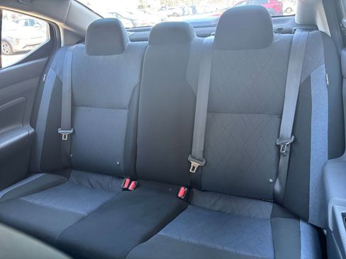 Used 2025 Nissan Versa SV FWD image 38