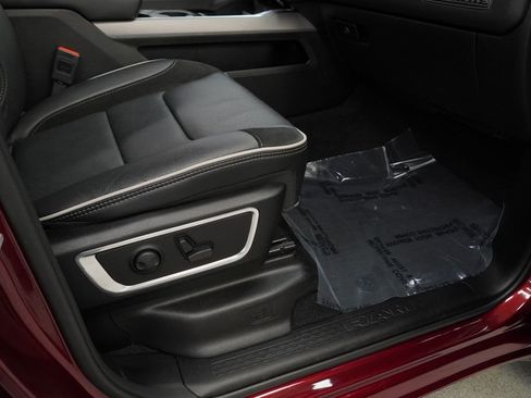 Used 2025 RAM 1500 Laramie w/ Advanced Safety Group II image 50