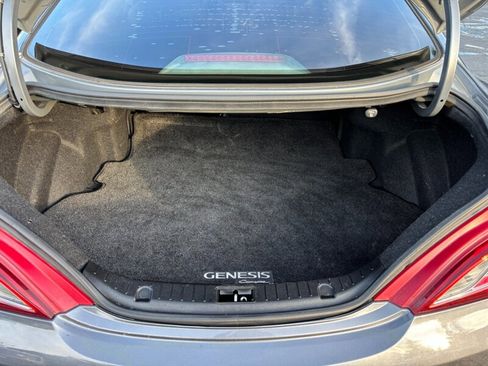 Used 2014 Hyundai Genesis 2.0T image 12