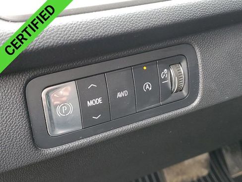 Certified 2024 Chevrolet Traverse LT w/ Trailering Package image 34