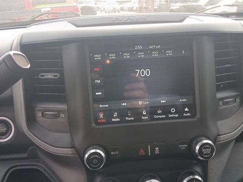 Used 2021 RAM 5500 Tradesman w/ Chrome Appearance Group RWD image 11