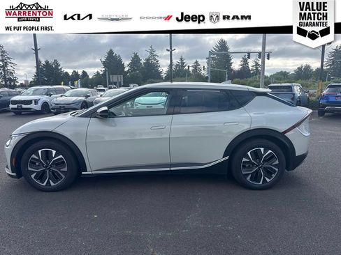 Used 2024 Kia EV6 Light AWD/4WD image 13