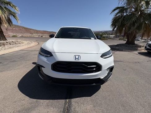 Used 2024 Honda HR-V Sport image 8