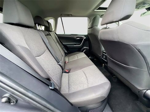 Used 2020 Toyota RAV4 XLE image 26