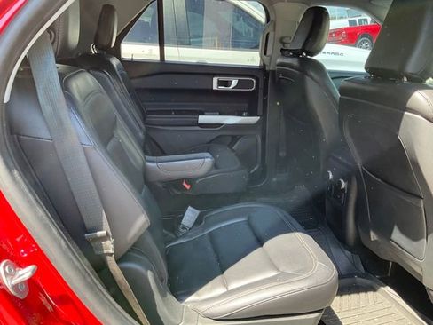 Used 2020 Ford Explorer XLT w/ Equipment Group 202A image 8