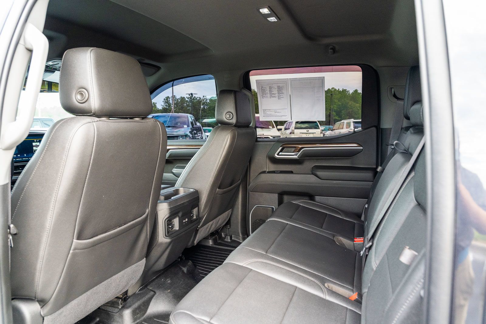 Used 2022 Chevrolet Silverado 1500 RST w/ Convenience Package II AWD/4WD image 18